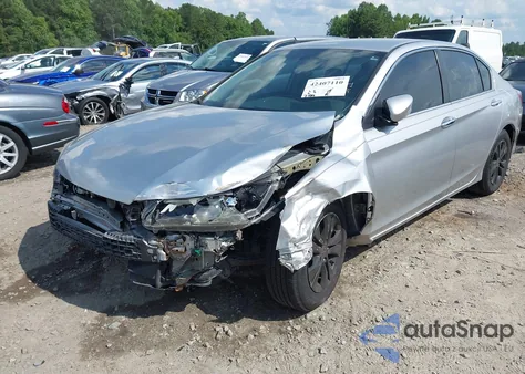 2015 Honda Accord Lx z USA, uszkodzony, nr VIN 1HGCR2F38FA187136